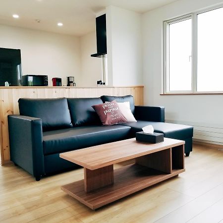 הוילה Kashiwa House Nakafurano מראה חיצוני תמונה