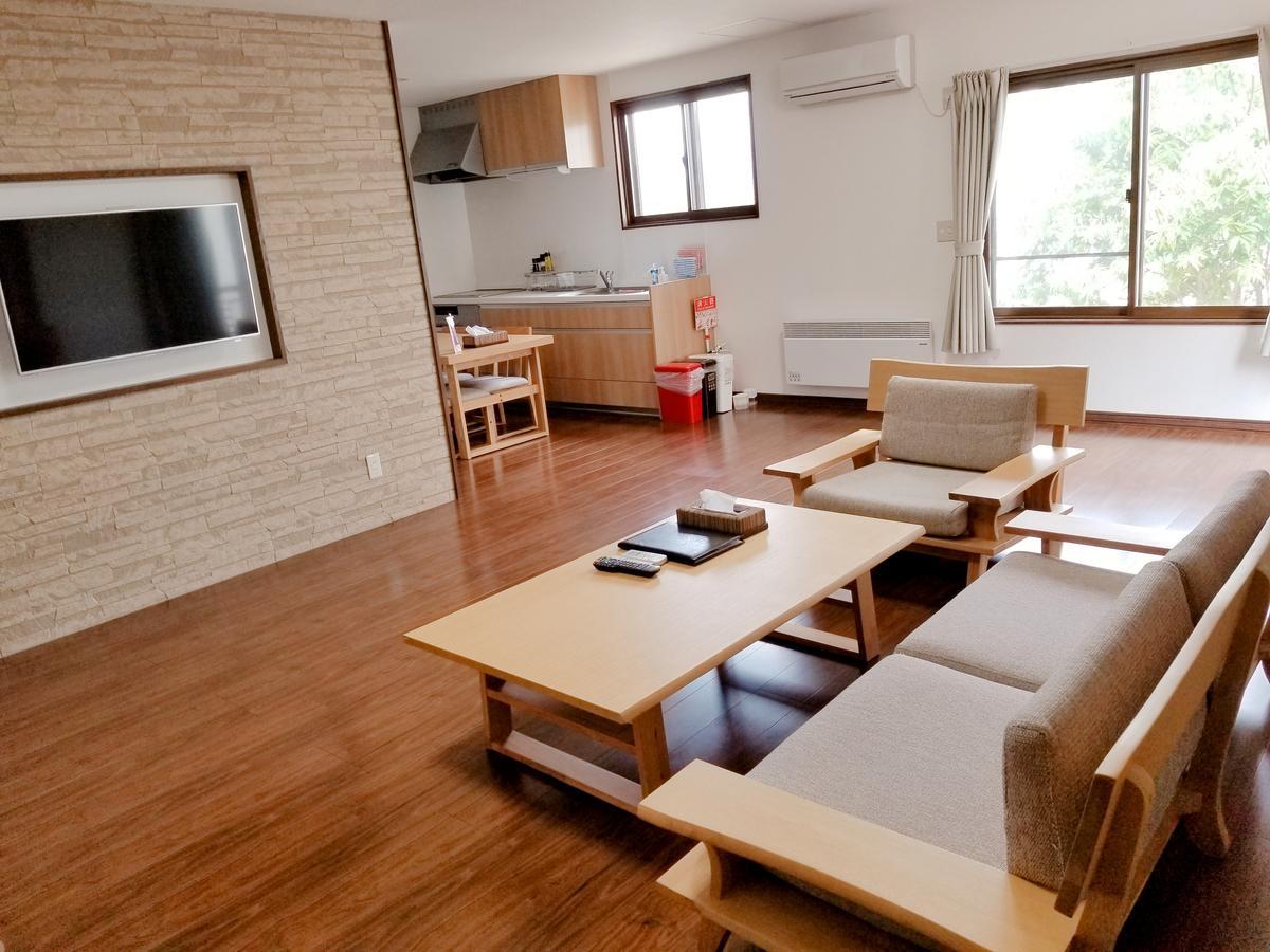 הוילה Kashiwa House Nakafurano מראה חיצוני תמונה