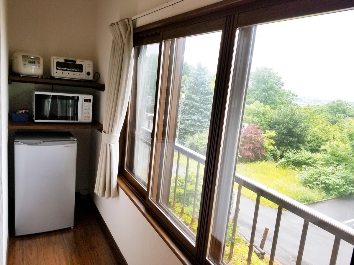 הוילה Kashiwa House Nakafurano מראה חיצוני תמונה